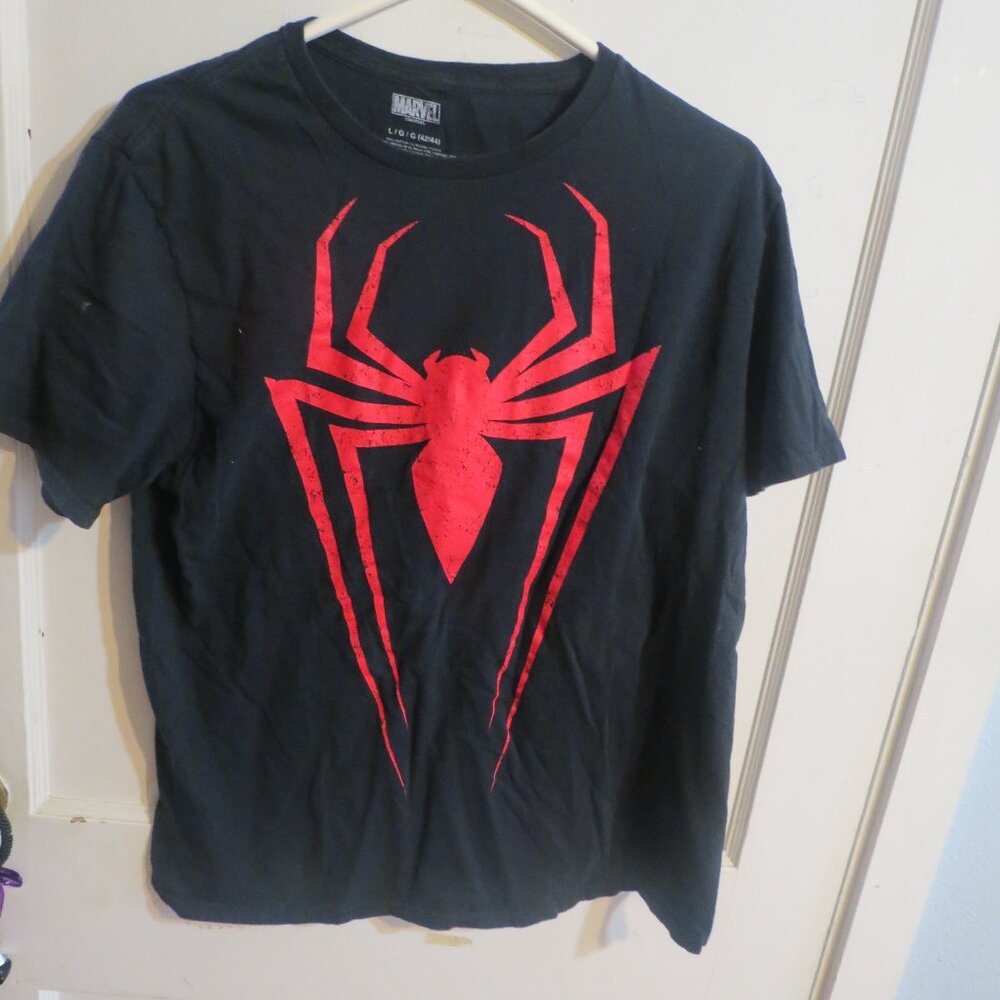 Marvel Spiderman T-Shirt Size Lg. - Unisex